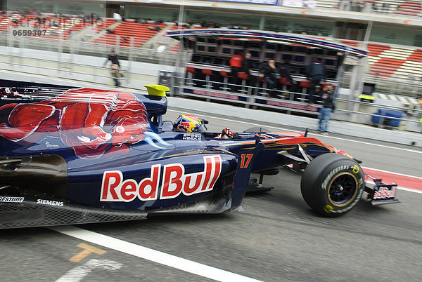 Jaime ALGERSUARI  ESP  im Toro Rosso STR5 Boliden während Formel 1 Tests auf dem Circuito de Catalunya  Spanien  Europa