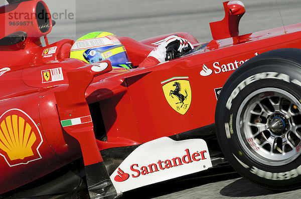 Felipe MASSA  BRA  im Ferrari F10 Boliden während Formel 1 Testfahrten auf dem Circuito de Catalunya  Spanien  Europa