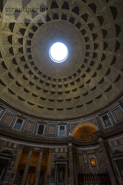 Pantheon  Kuppel von innen  Rom  Latium  Italien  Europa