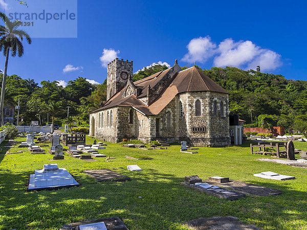 Die alte St. Mary Parish Church mit Friedhof  Port Maria  Region Saint Mary  Jamaika  Nordamerika