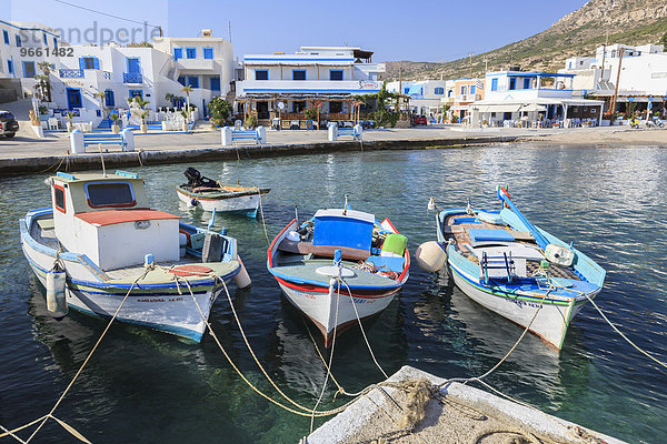 Fischerboote im Hafen  Finiki  Karpathos  Dodekanes  Südliche Ägäis  Griechenland  Europa