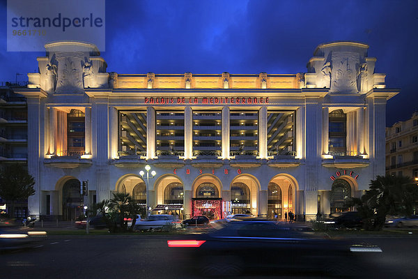 Hotel und Casino Palais de la Méditerranée an der Promenade des Anglais am Abend  Nizza  Alpes-Maritimes  Côte d'Azur  Frankreich  Europa