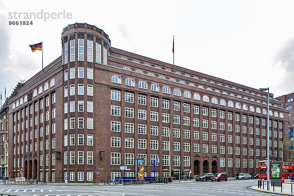 Gebäude der Finanzbehörde der Freien und Hansestadt Hamburg  ehemals Finanzdeputation  Architekt Fritz Schumacher  Gänsemarkt  Hamburg  Deutschland  Europa