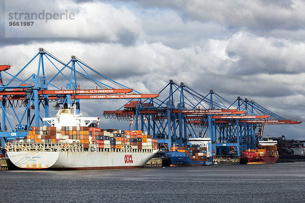Containerterminal Altenwerder im Hamburger Hafen  Süderelbe  Hamburg  Deutschland  Europa