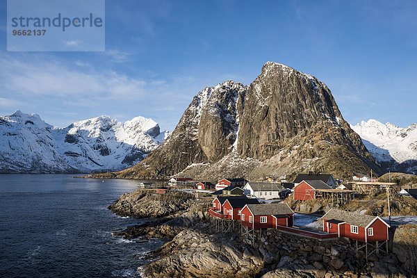 Ortsansicht  Rorbuer Fischerhütten  Hamnøya  Moskenesøy  Lofoten  Norwegen  Europa