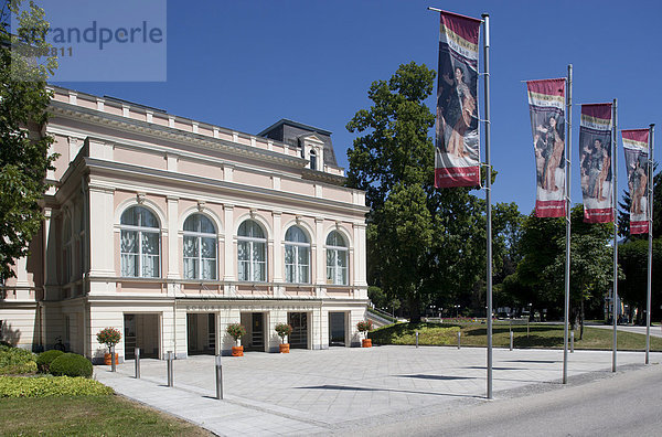 Kongress und Theaterhaus im Kurpark  Bad Ischl  Salzkammergut  Oberösterreich  Österreich  Europa