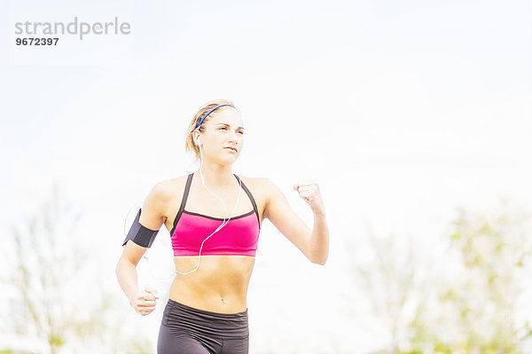 junge Frau junge Frauen joggen