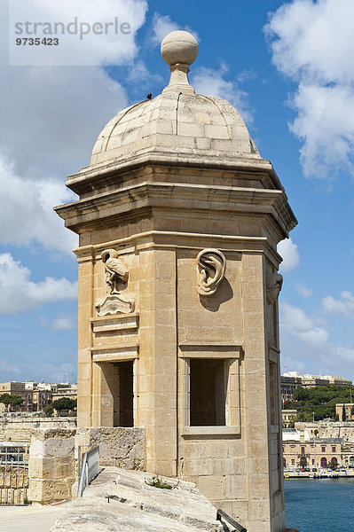 Aussichtspunkt  Wachturm verziert mit Pelikan und Ohr  Senglea  Valletta  Malta  Europa