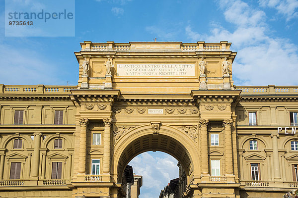 Triumphbogen Arcone  Piazza della Repubblica  Florenz  Toskana  Italien  Europa