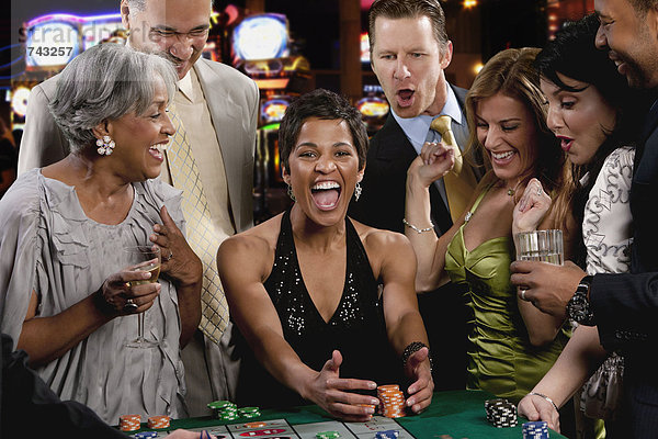 Freundschaft Begeisterung Glücksspiel Casino
