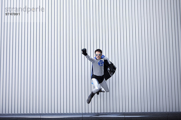 Europäer Mann Superheld springen Kostüm - Faschingskostüm Verkleidung