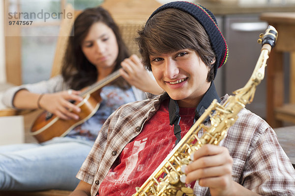 Jugendlicher Musik mischen Gegenstand Mixed spielen