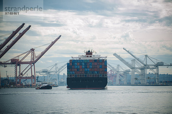 Fischereihafen Fischerhafen Industrie Schiff Container Schlepper