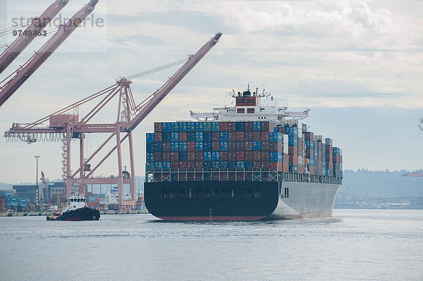 Fischereihafen Fischerhafen Industrie Schiff Container Schlepper