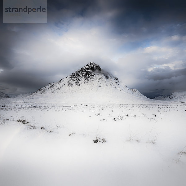Großbritannien  Schottland  Highland  Buachaille Etive Mor und Wolken
