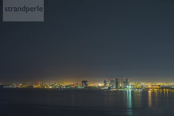 Mexiko  Puerto Vallarta  Küste bei Nacht