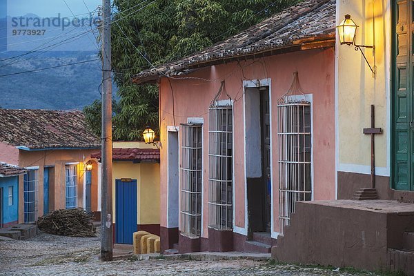 Straße bunt Karibik Westindische Inseln Mittelamerika UNESCO-Welterbe Trinidad und Tobago Kuba