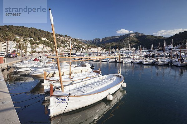 Hafen Europa Boot angeln Balearen Balearische Inseln Spanien