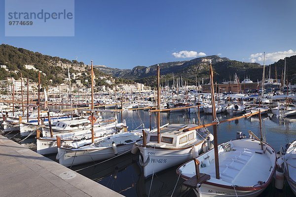 Hafen Europa Boot angeln Balearen Balearische Inseln Spanien