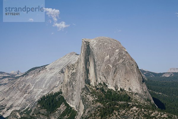 Kuppel Amerika Nordamerika Verbindung zeigen UNESCO-Welterbe Yosemite Nationalpark Kalifornien Kuppelgewölbe Hälfte
