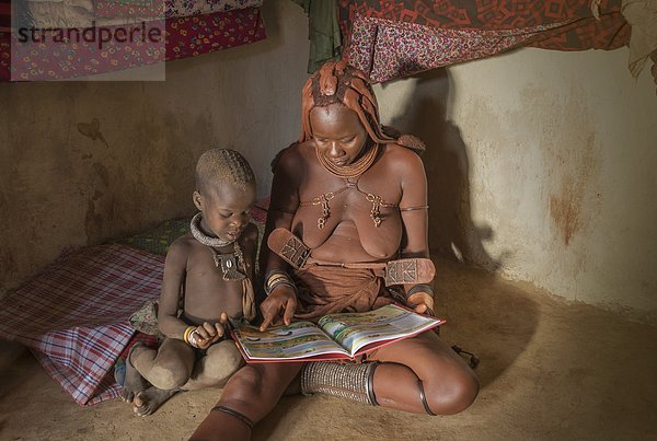 Frau Namibia vorlesen