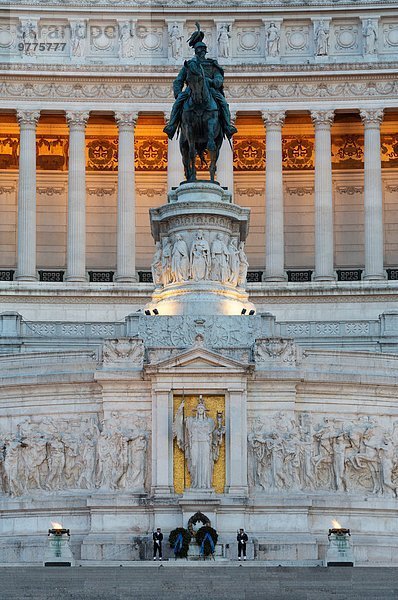 Rom Hauptstadt Europa Nacht Das Unbekannte Soldat Monument Sieg Gewinn Wachmann Latium Italien Grabmal