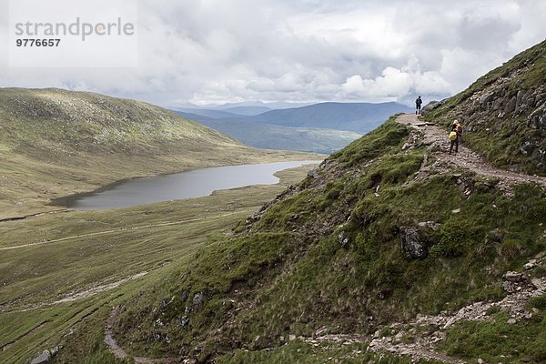 Spur Europa Berg nehmen Großbritannien Tourist Gericht Mahlzeit Ansicht Richtung Highlands Schottland