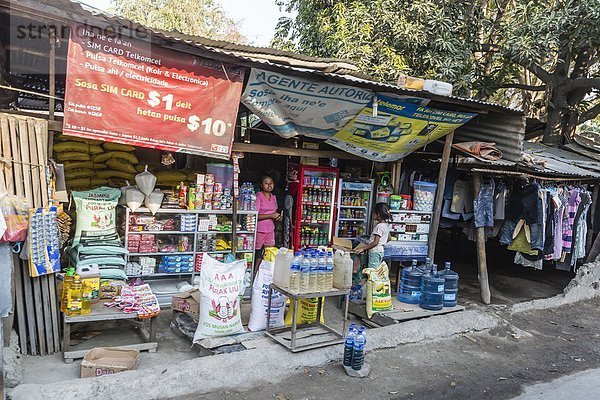 Dili Hauptstadt klein Straße Großstadt Laden Südostasien Asien Straßenverkäufer