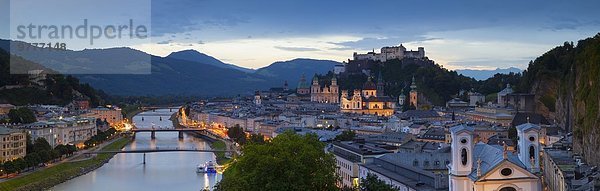 beleuchtet Europa Festung Österreich Abenddämmerung Salzburg Salzburger Land