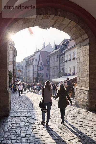 Europa Straße Halle Stadt Ansicht UNESCO-Welterbe Bamberg Bayern Franken Deutschland alt