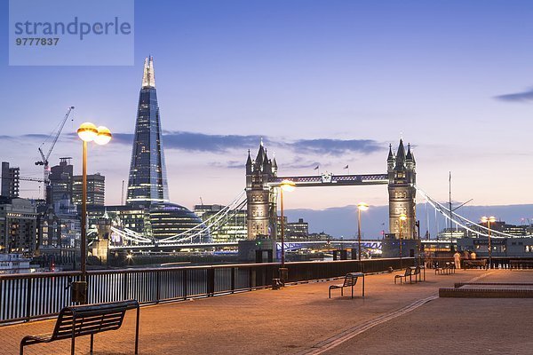 Skyline Skylines zeigen Europa Großbritannien London Hauptstadt Brücke Klavier Glasscherbe England