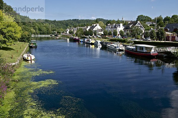 Frankreich Europa Boot Fluss Heiligtum Türschloss Schloss Schlösser Nantes Brest Bretagne Morbihan