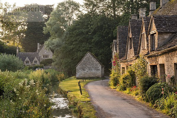 Europa Großbritannien Dorf Landhaus Sehenswürdigkeit Cotswolds Arlington Bibury England Gloucestershire