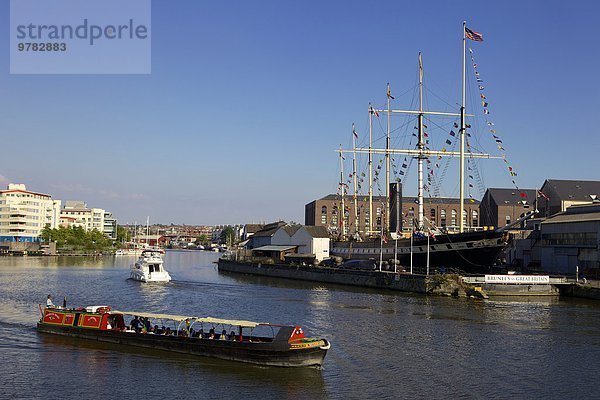 passen Hafen Europa britisch Großbritannien fließen Boot groß großes großer große großen Bristol England