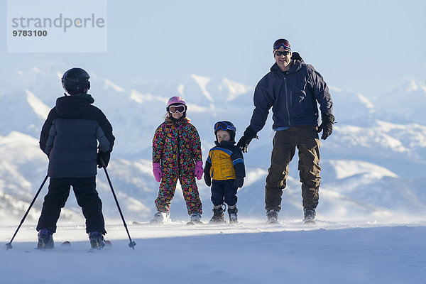 Menschlicher Vater Skisport 6 7 sieben