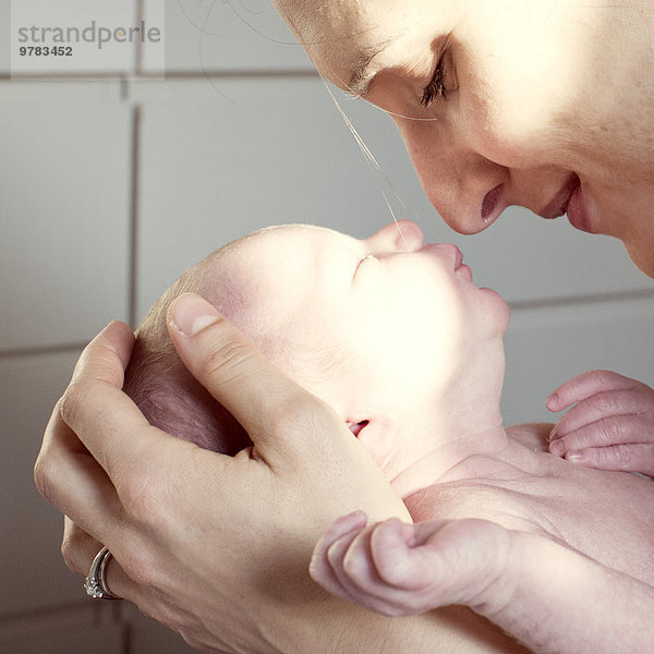 Mutterbindung mit dem Neugeborenen