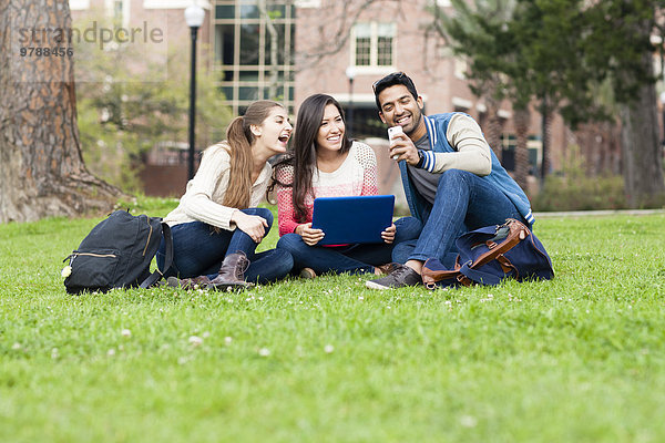 Handy Fotografie nehmen Student Campus