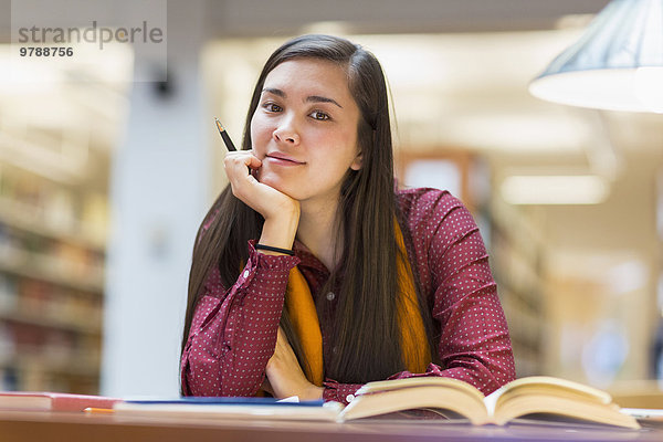 arbeiten mischen Bibliotheksgebäude Student Mixed