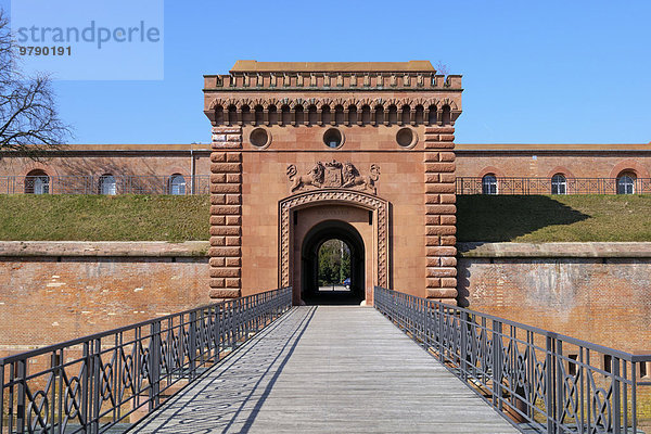 Königlich-bayerische Festung Germersheim  Weißenburger Tor  Germersheim  Rheinland-Pfalz  Deutschland  Europa