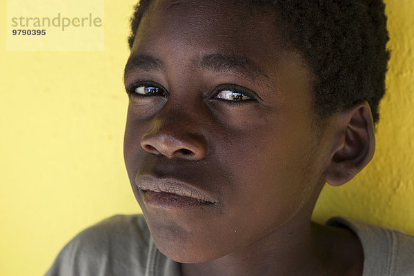 Einheimischer Junge  Portrait  Uis  Namibia  Afrika