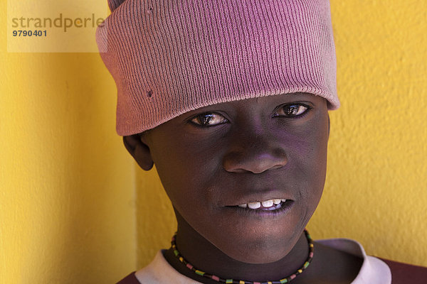 Einheimischer Junge  Portrait  Uis  Namibia  Afrika