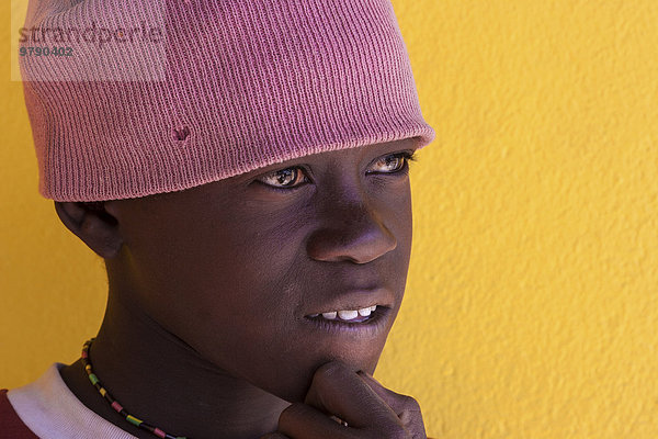 Einheimischer Junge  Portrait  Uis  Namibia  Afrika