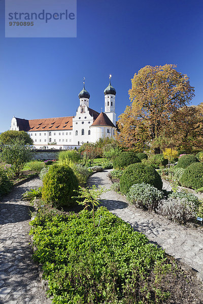Benediktinerkloster  Benediktbeuern  Oberbayern  Bayern  Deutschland  Europa