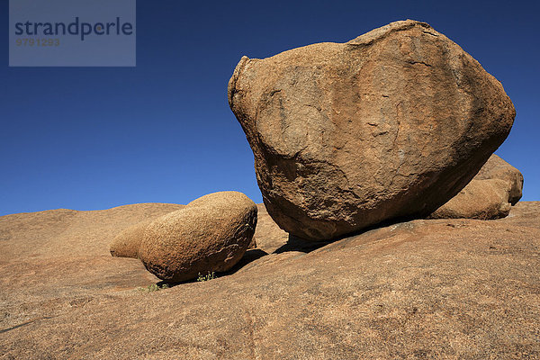 Felsen im Spitzkoppegebiet  Damaraland  Namibia  Afrika