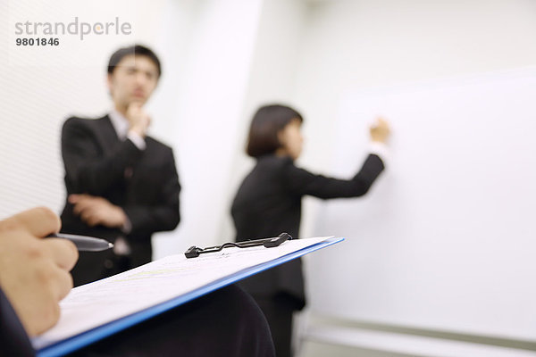 Mensch arbeiten Menschen jung Untersuchung Business japanisch