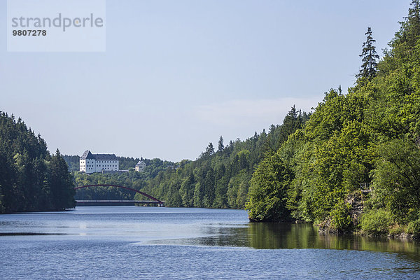 Schloss Burgk und Eisbrücke vom Kobersfels  Thüringen  Deutschland  Europa