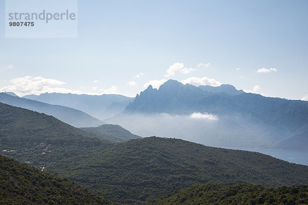 Bavella Massiv  Berglanschaft  Silhouette  Korsika  Frankreich  Europa