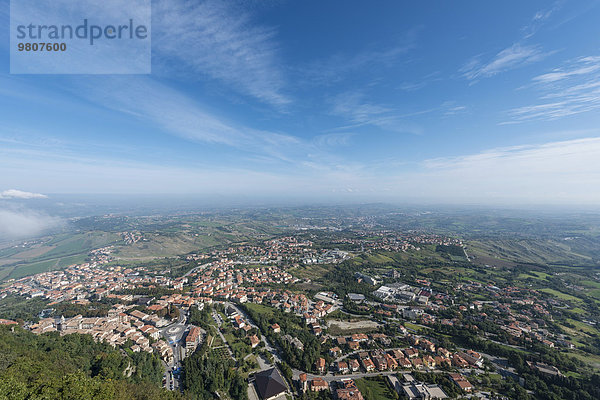Ausblick über San Marino  Italien  Europa