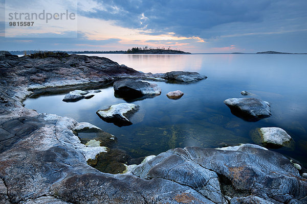 Blick auf den Ladogasee von der Insel Iso Koirasaari  Ladogasee  Republik Karelien  Russland