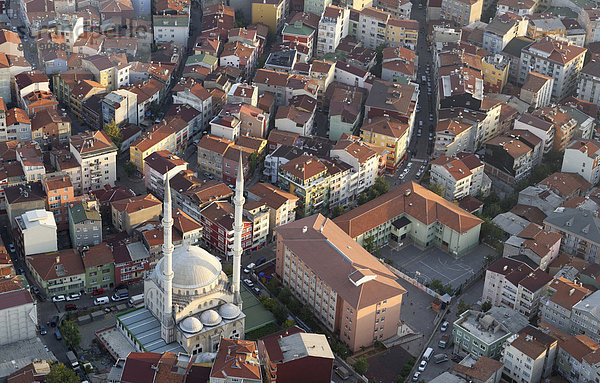 Türkei  Istanbul  Blick über Levent aus dem Saphir von Istanbul